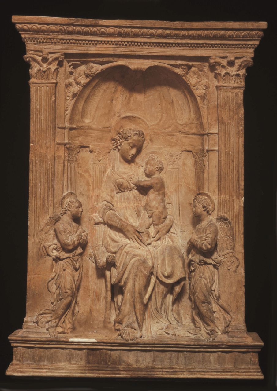 Madonna col Bambino tra due angeli (scultura) by Bardi Donato detto Donatello (p